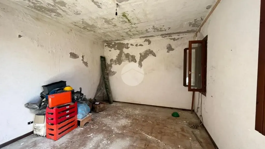 Toad - Rustic House to Renovate in Vigonza