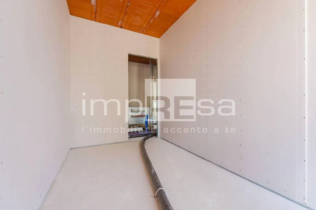 Toad - New Luxury Villa with Private Garden in Silea