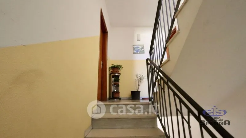 Pièces - Four-Bedroom Apartment in Talamona Centre