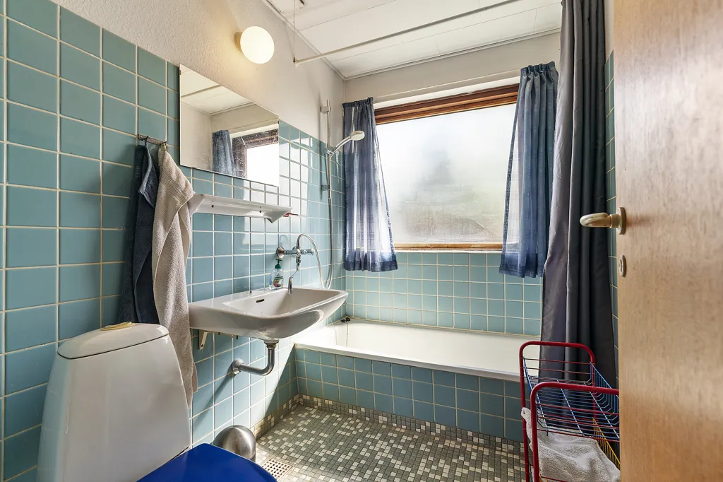 Salles de bain - Villa with Garden in Mejlby
