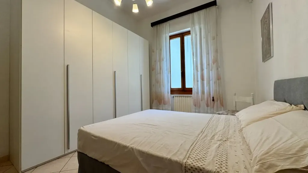Chambres - Spacious Apartment with Private Garden in Empoli