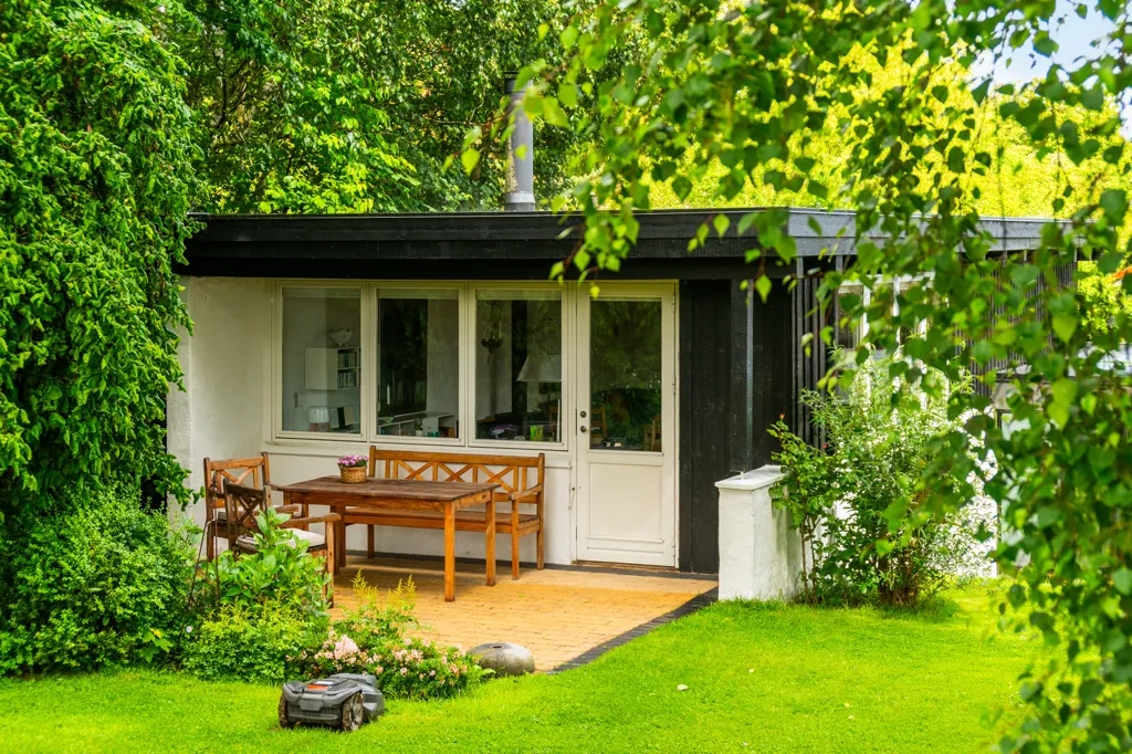 Jardin - Historic Villa with Garden in Svejstrup