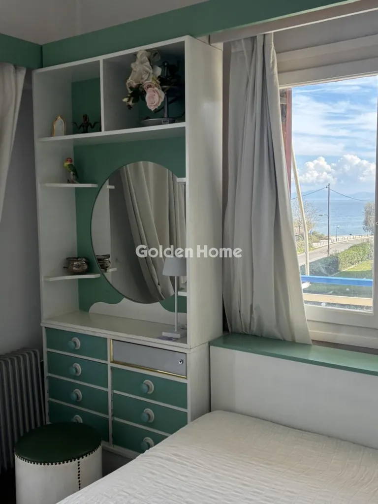 Bedrooms - Apartment with Sea View in Oropos