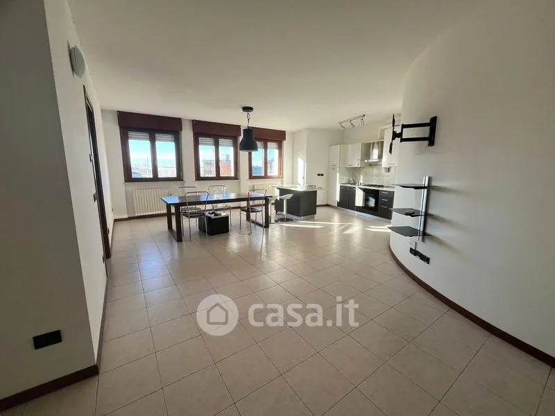Salle à manger - Trilocale with Balcony in Central Legnago
