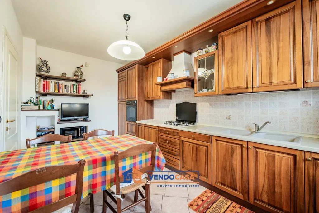 Köök - Apartment with Balcony and Box in Fossano