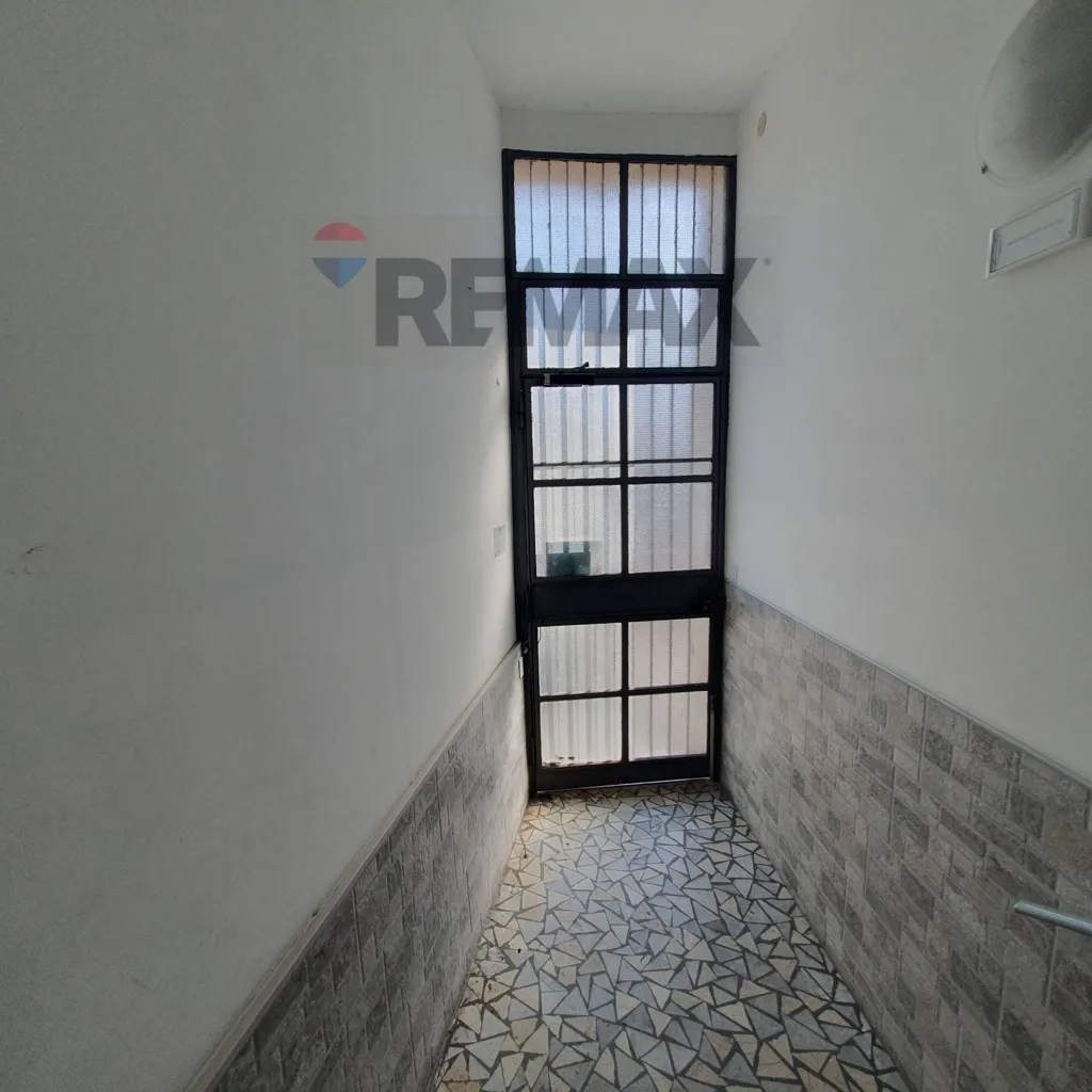 Entrée - Spacious Apartment with Balcony in Catania