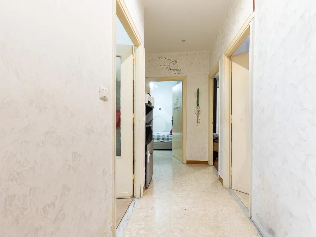 Entrée - 3-Room Apartment with Private Courtyard in Rome