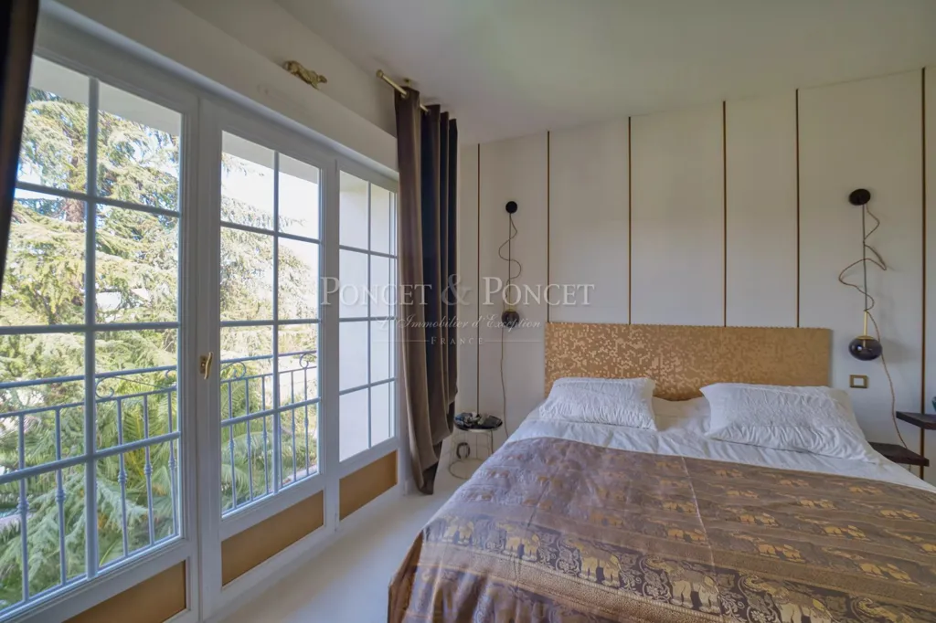 Chambres - Maison avec Vue Dominante au Cœur du Village