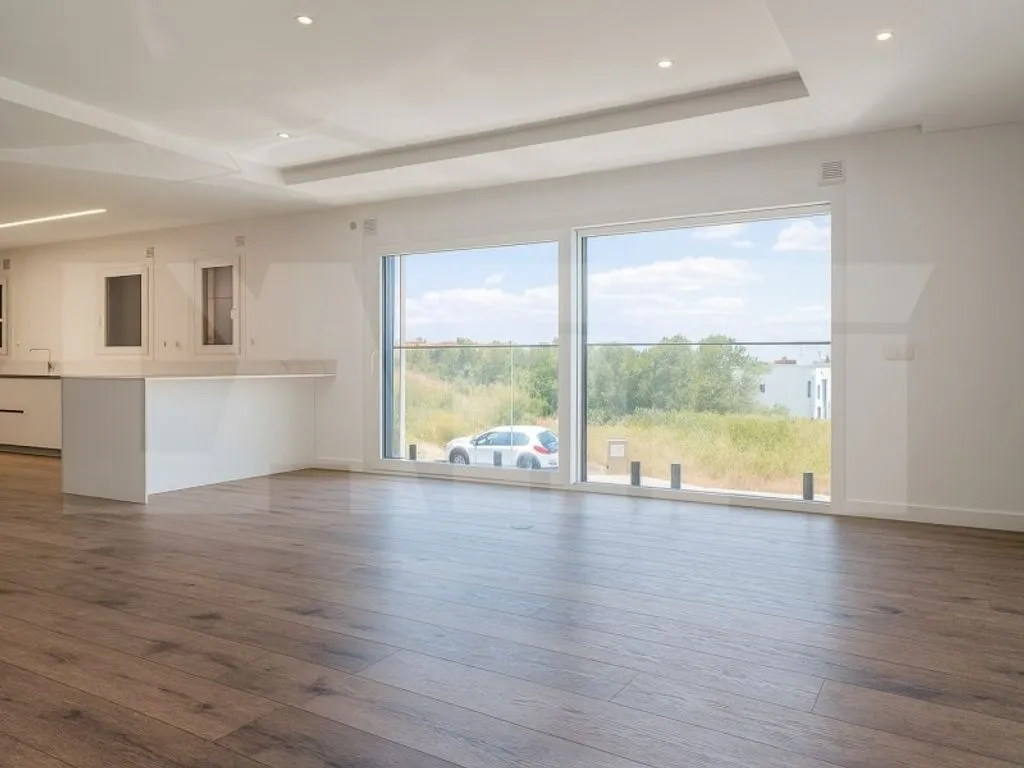 Elutuba - Luxury Flat with Terraces in Vale de Flores, Almada