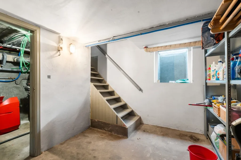 Garage - Maison 4 Façades avec Grand Jardin à Wielsbeke