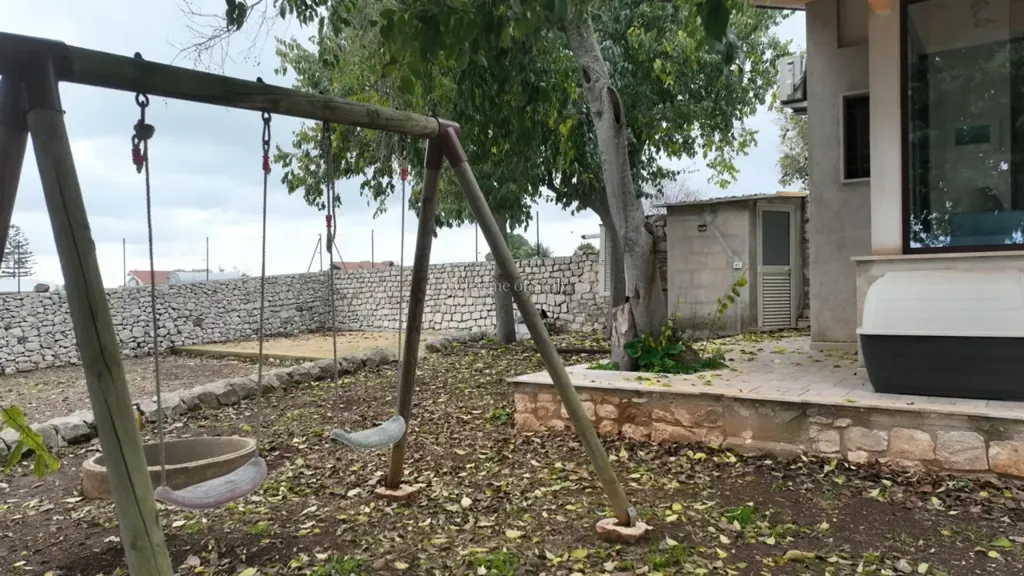 Garden - Historic Stone Villa with Garden in Modica