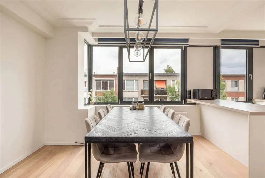 Sala da pranzo - Renovated Apartment with Terrace in Merksem
