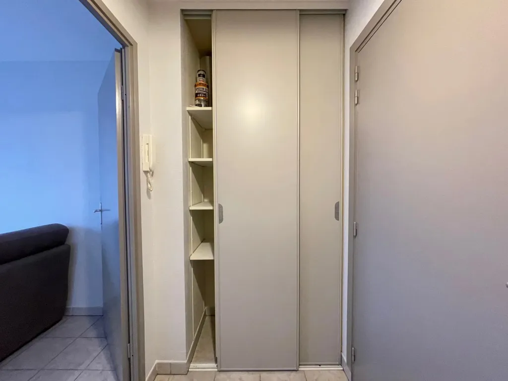 Pièces - Appartement Meublé avec Terrasse et Parking à Lavaur