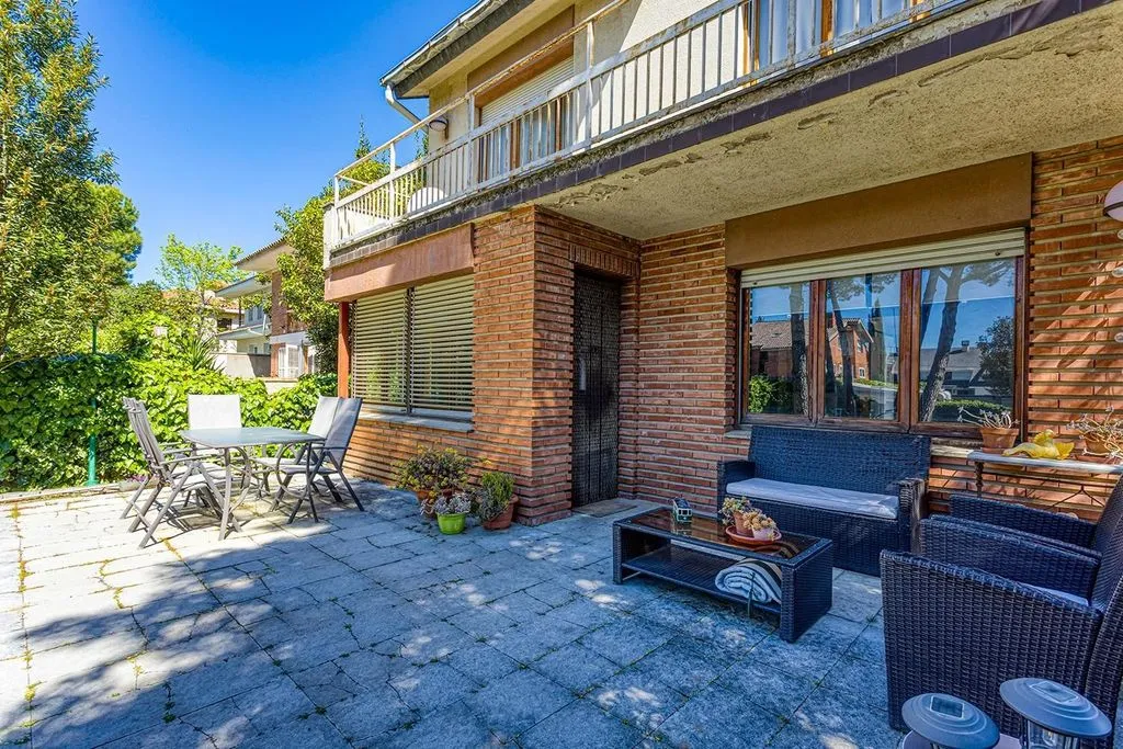 Terrass - Detached House with Pool in Igualada, Catalonia