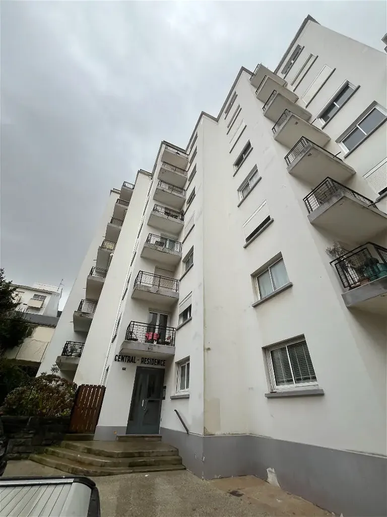 Extérieur - Appartement 2 Pièces à Rafraîchir en Centre-ville de Biarritz