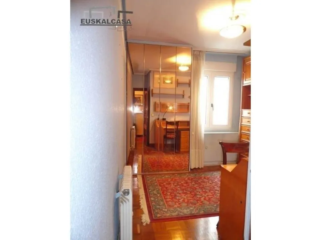 Entrée - Bright Apartment with Lift in Bilbao