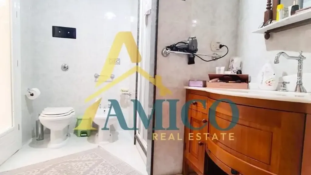 Salles de bain - Spacious Villa Apartment with Terrace in Bagheria