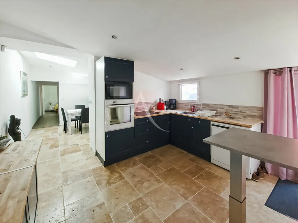 Cucina - Three-Bedroom House with Garden in Soullans