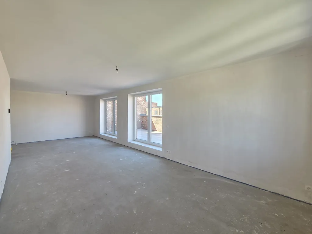 Rooms - Duplex Apartment with Solar Panels in Sint-Niklaas
