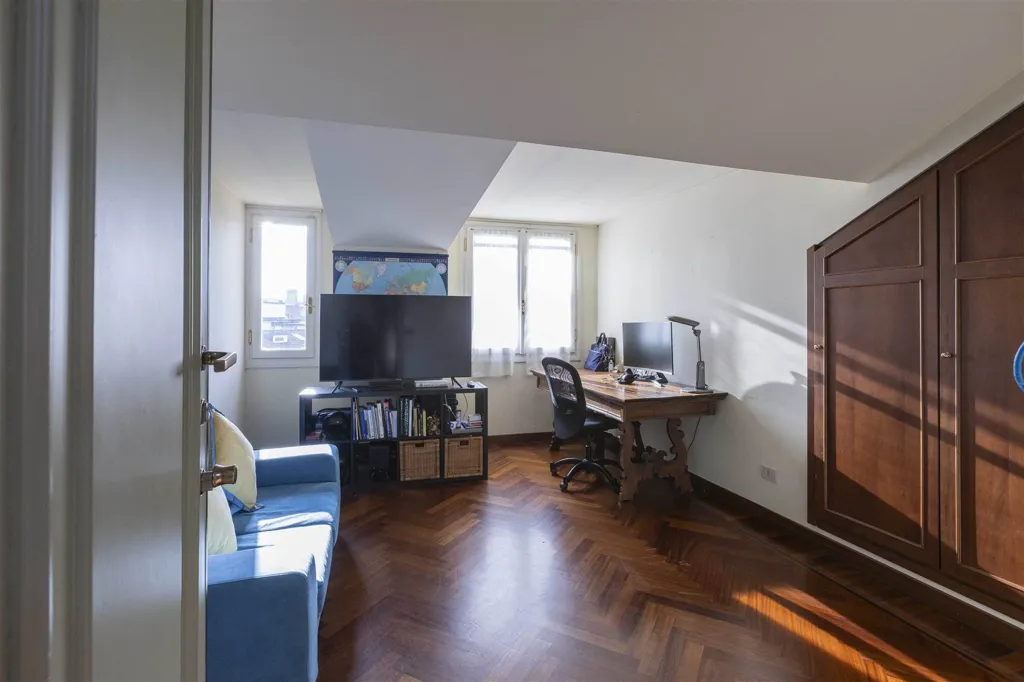 Kabinet - 3 magamistoaga korter asukohas Milan