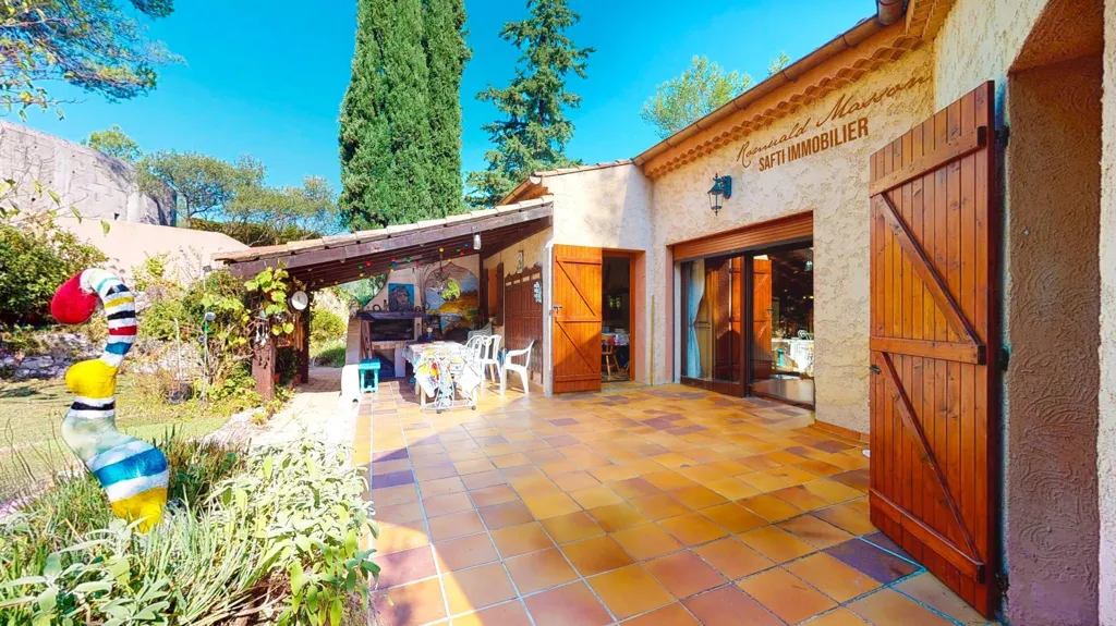Terrass - Traditional House with Pool in Belgentier