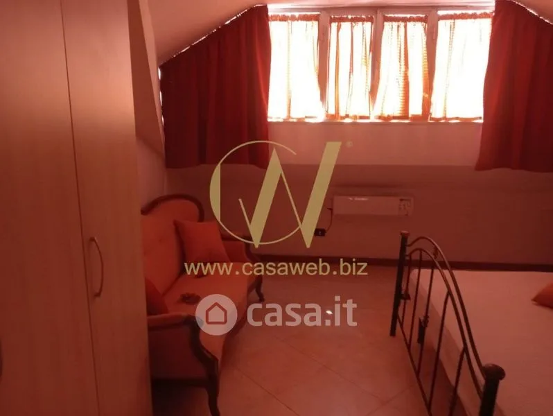 Camere da letto - South-East Facing Loft in Caserta Centre