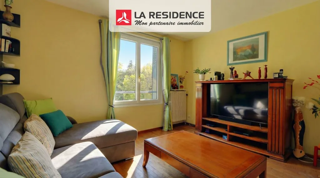 Séjour - Maison au Calme avec Jardin à Beauchamp