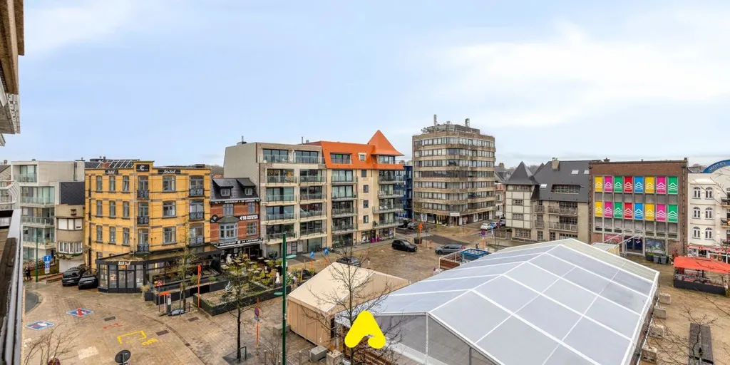 Balcon - Appartement Central avec Vue sur la Place à De Panne