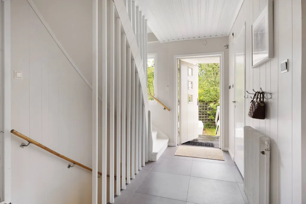 Entrée - Charming Putsvilla with Garden in Lilla Ursvik