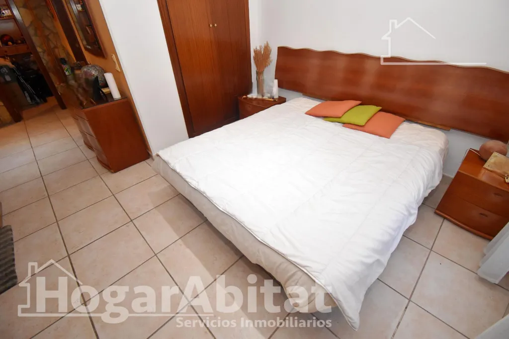 Chambres - Spacious Corner Flat with Garden View in Castellón