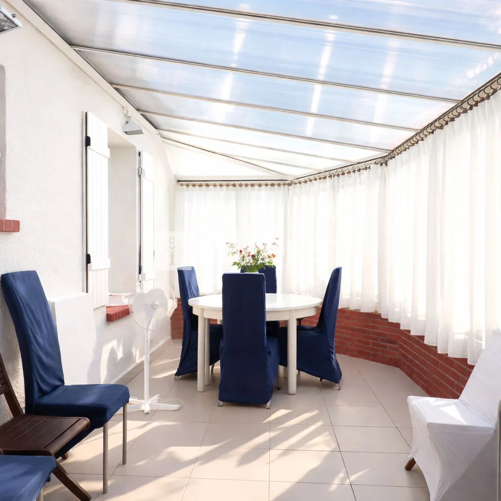 Terrasse - Maison de 7 Pièces avec Jardin à Lamorlaye
