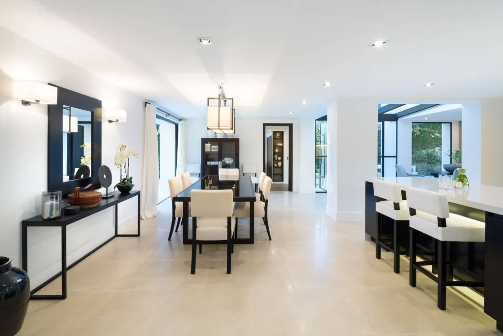 Salle à manger - Contemporary Villa with Golf Views in Nueva Andalucía