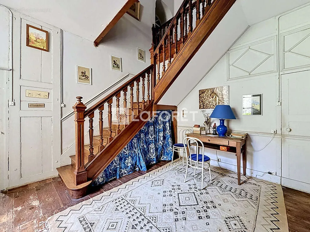 Toad - Historic Manor with Garden in Bourmont