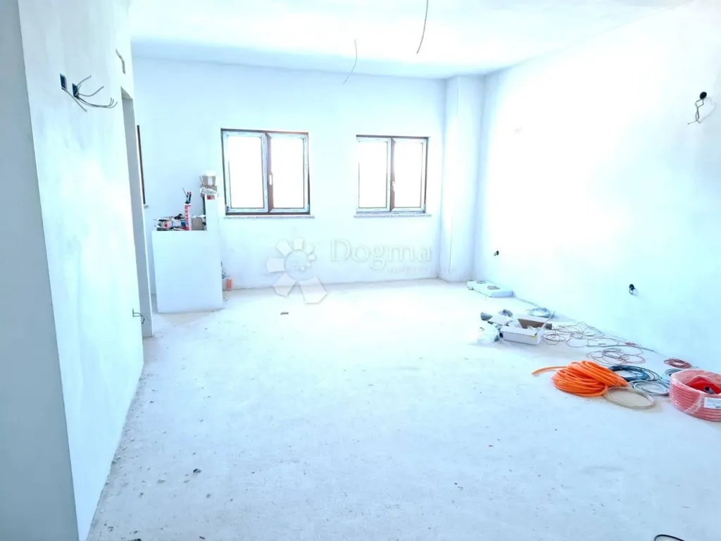 Pièces - Villa Under Construction with Sea View in Rovinj