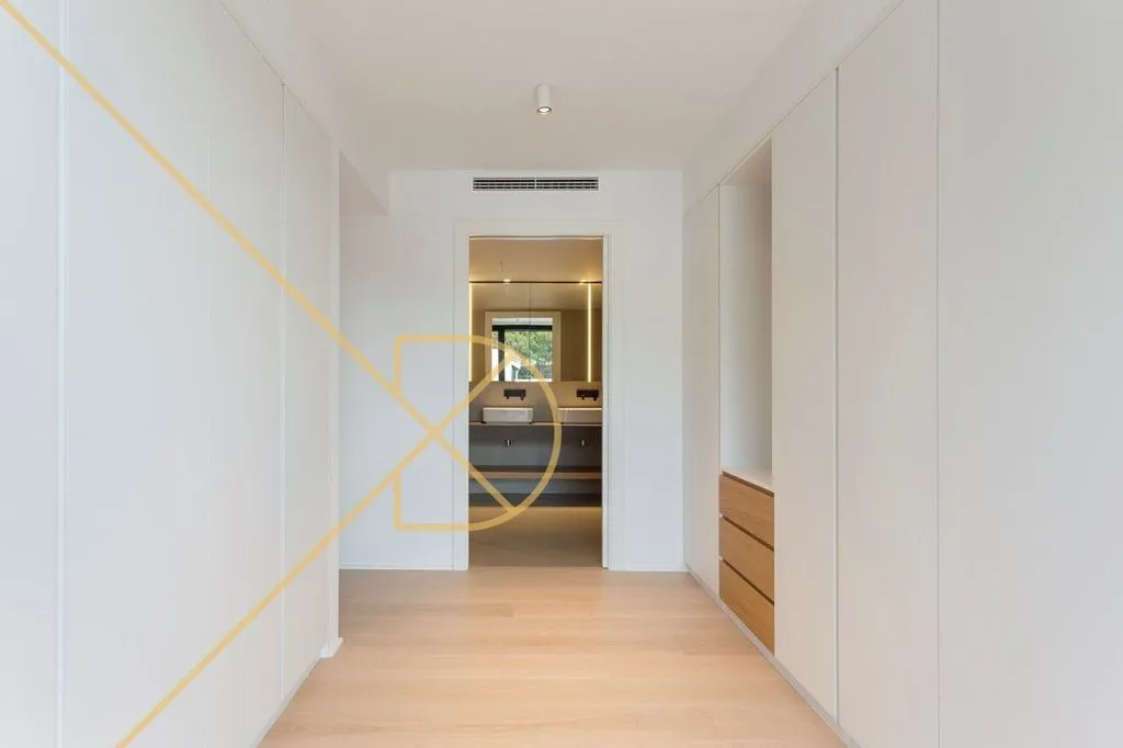 Entrée - Contemporary Adjoined House with Pool in Sarrià