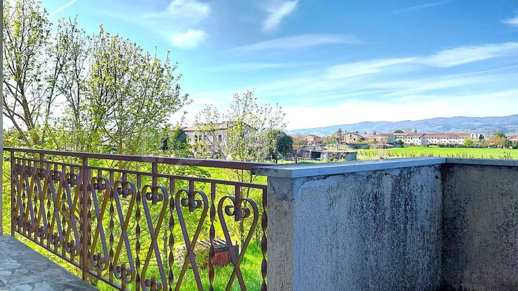 Balcony - Rustic House with Garden in Cannara