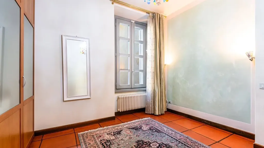 Esik - Historic Apartment with Convent Views in Bergamo
