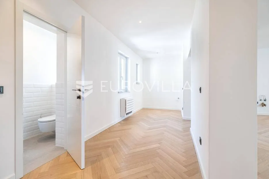 Entrée - Luxury Apartment with Garden Access in Zagreb