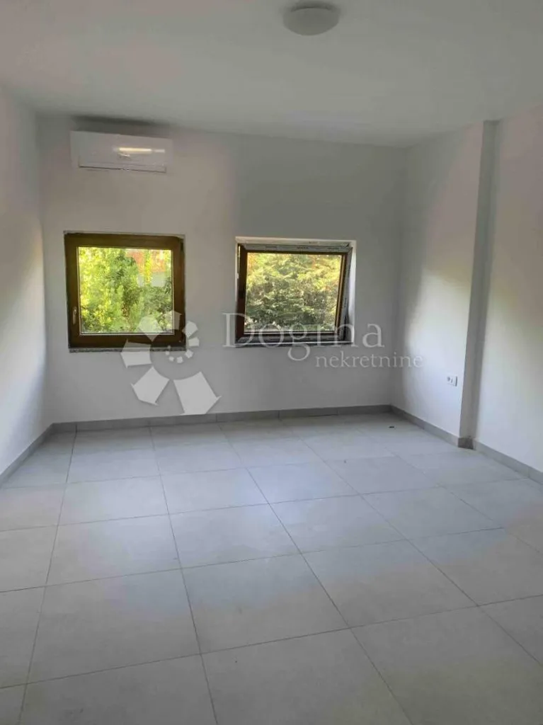 Toad - Modern Apartment with Balcony in Crikvenica Centre