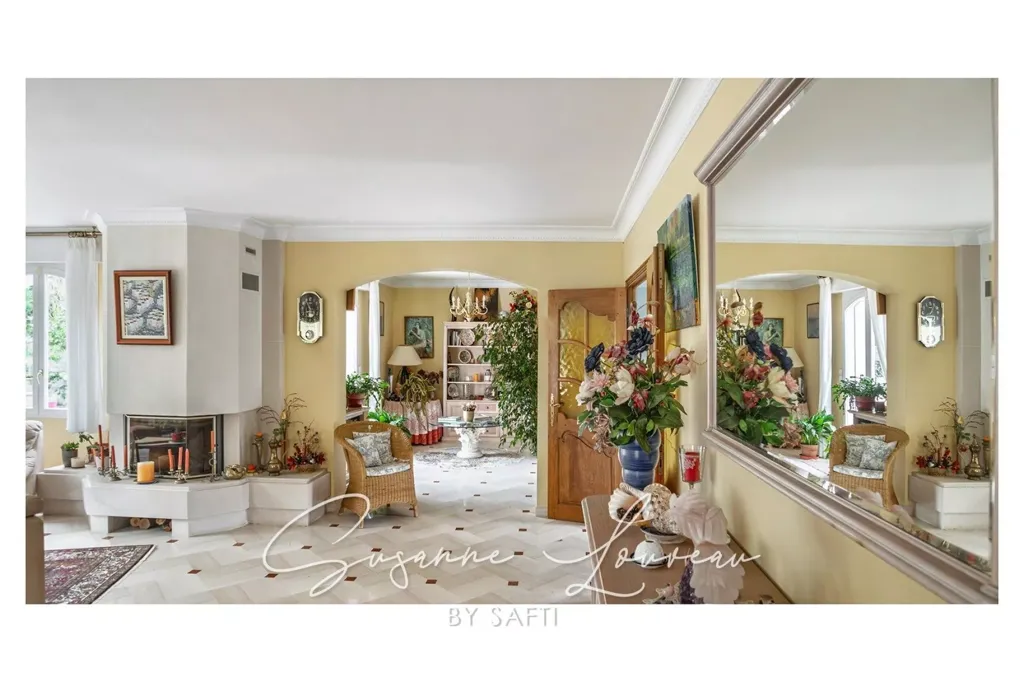 hallway_entrance