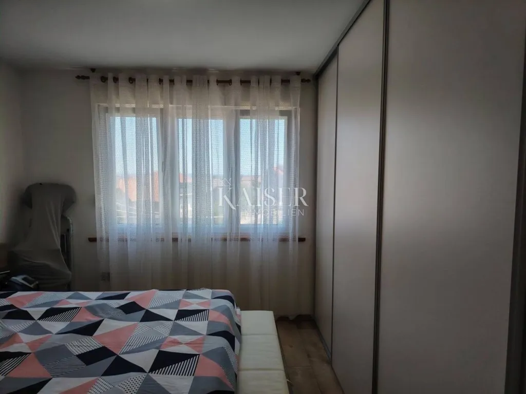 Magamistoad - Renovated Apartment with Sea View in Pula