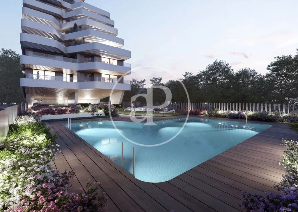 Bassein - Luxury Flat with Pool in Madrid's Retiro