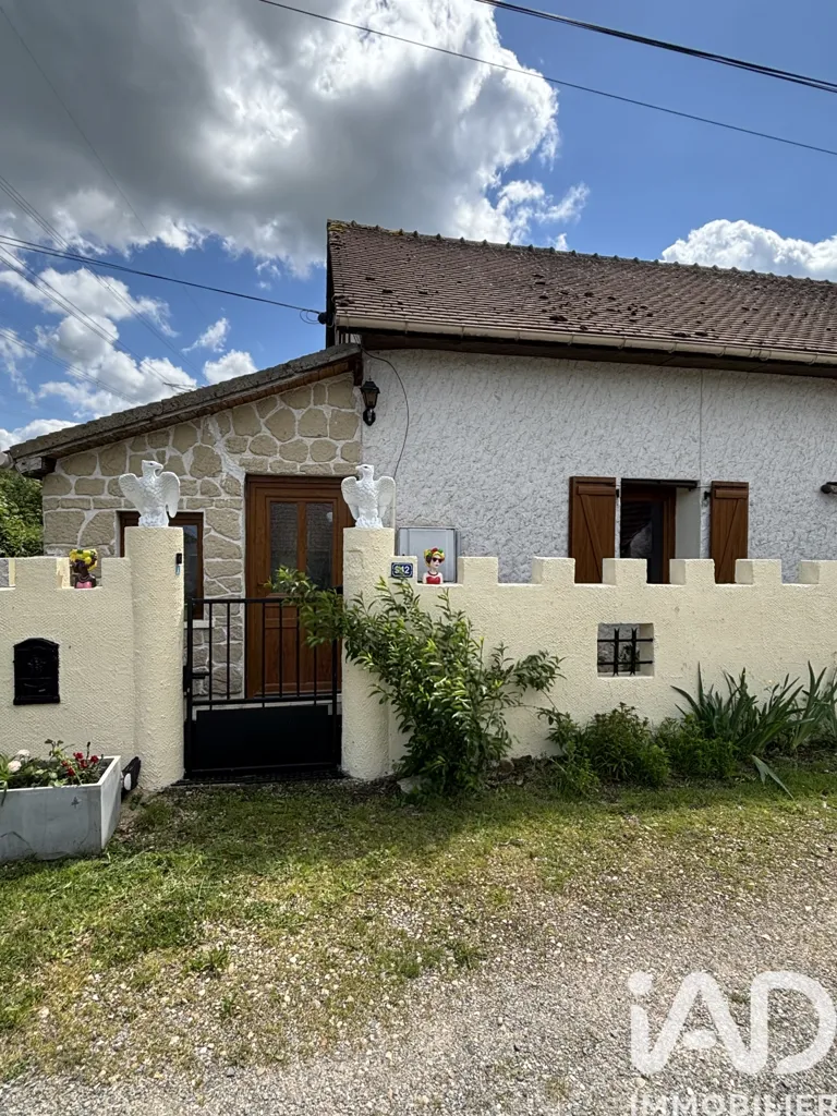 Exterior - House with Pool and Spa in Chantenay-Saint-Imbert