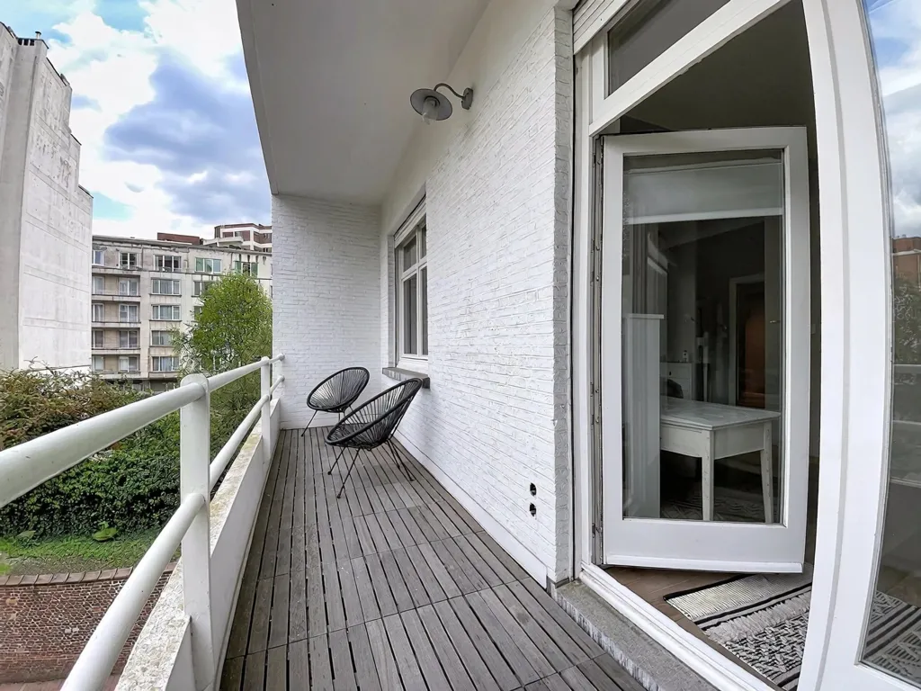 Balcon - Appartement Rénové avec Terrasse près du Bois de la Cambre