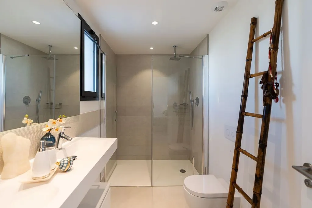 Vannitoad - Luxury Penthouse with Pool in Fuengirola
