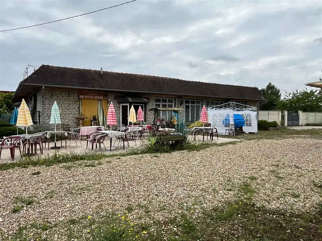 Maison 16 pièces à Dordives