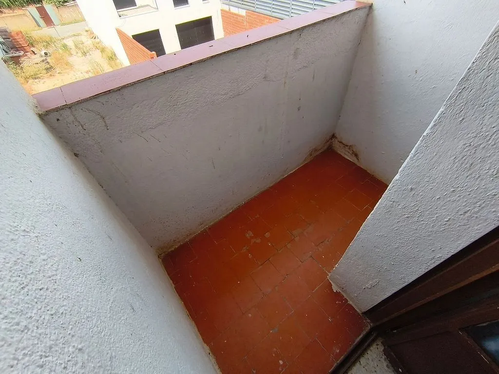 Aed - East-Facing Flat with Terraces in Central Location