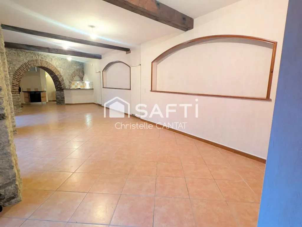 Garage - Appartement 4 Pièces avec Jardin à Montluçon