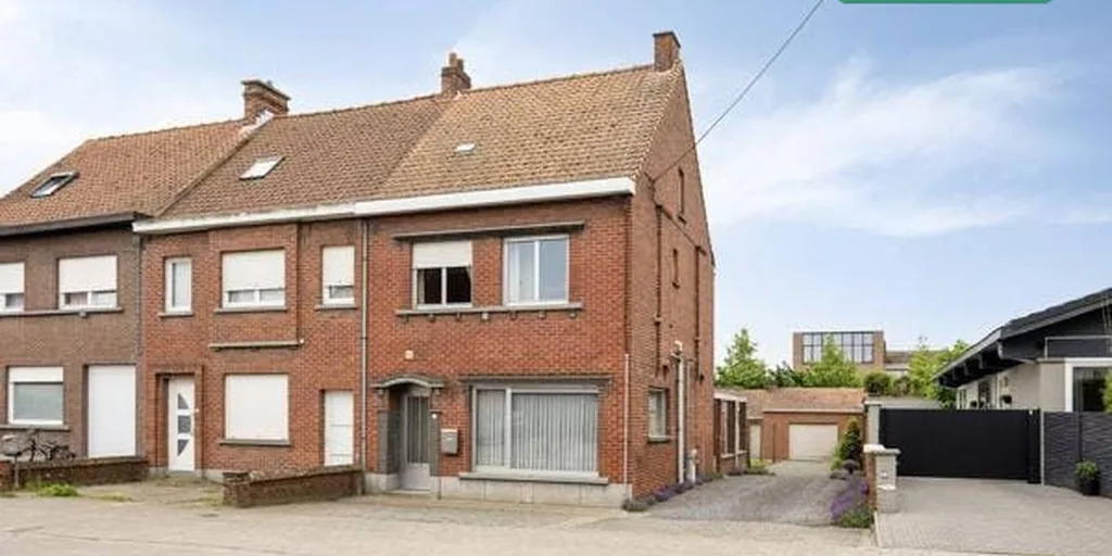 Välivaade - Half-Open House with Garden in Izegem