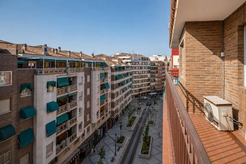 Rõdu - Luxury Flat with Balcony in Gran Capitán, Granada